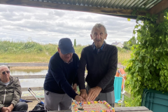 Cutting-the-cake