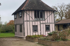 Tudor-building