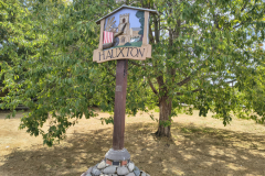 Hauxton-Sign