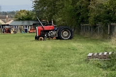 Tractor-Reach